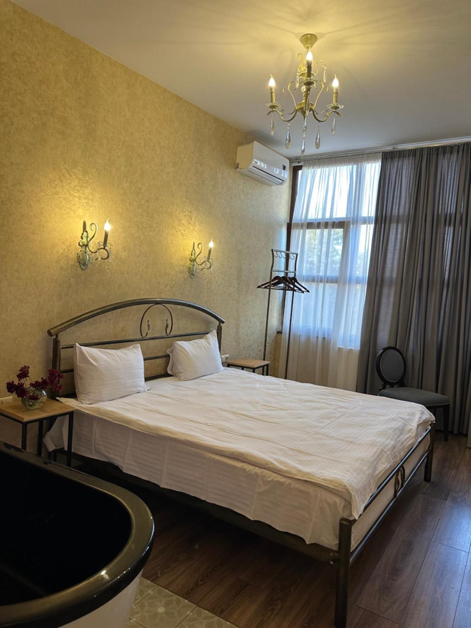 Hotel Wine Hills à Tbilissi Extérieur photo